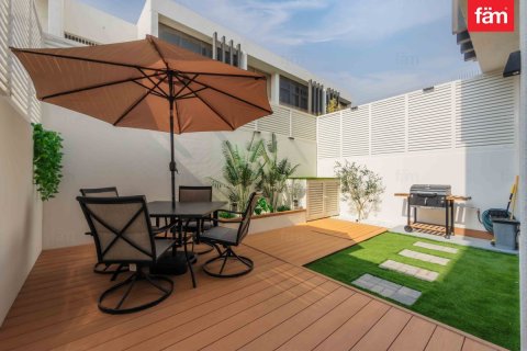 Városi lakóépület itt: Dubai, EAE, 3 hálószoba, 151.7 m², azonosító: 752048 - fénykép 20