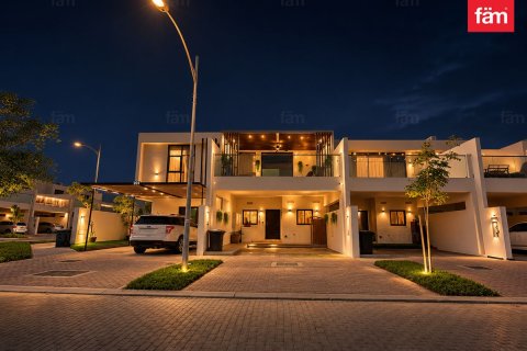 Városi lakóépület itt: Dubai, EAE, 3 hálószoba, 151.7 m², azonosító: 752048 - fénykép 21