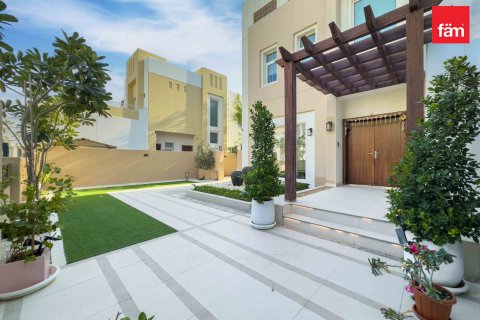 Vila di Dubai, UAE 3 bilik tidur, 332 meter persegi № 685898 - foto 18