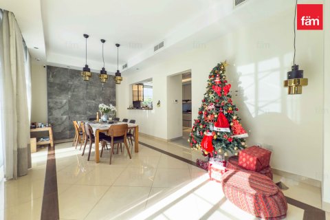 Vila di Dubai, UAE 3 bilik tidur, 332 meter persegi № 685898 - foto 5