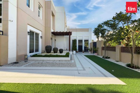 Vila di Dubai, UAE 3 bilik tidur, 332 meter persegi № 685898 - foto 14