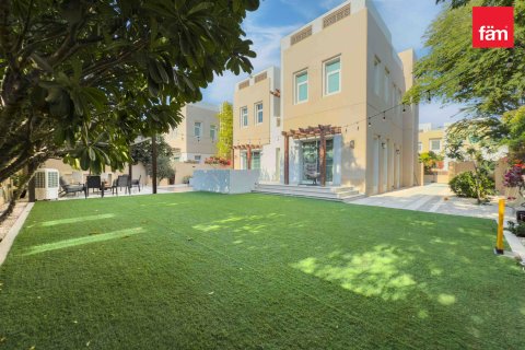 Vila di Dubai, UAE 3 bilik tidur, 332 meter persegi № 685898 - foto 19