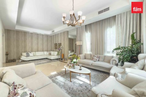 Vila di Dubai, UAE 3 bilik tidur, 332 meter persegi № 685898 - foto 1