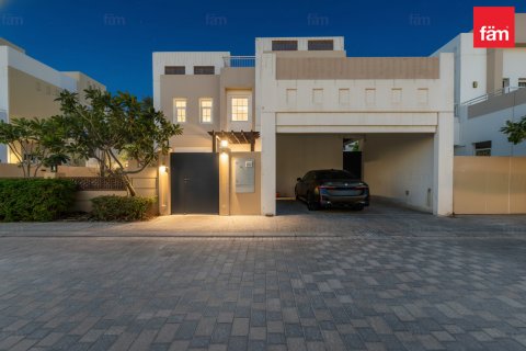 Vila di Dubai, UAE 3 bilik tidur, 332 meter persegi № 685898 - foto 23