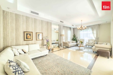 Vila di Dubai, UAE 3 bilik tidur, 332 meter persegi № 685898 - foto 3