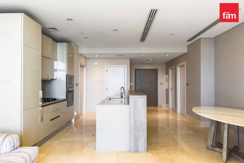 Apartment til leje i Palm Jumeirah, Dubai, UAE 2 soveværelser, 123.7 kvm № 689417 - foto 3