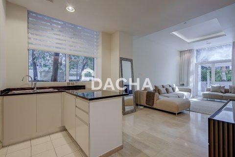 Apartament në Palm Jumeirah, Dubai, Emiratet e Bashkuara Arabe 1 dhomë gjumi, 132 m2. № 763132