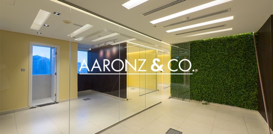 Birojs Business Bay, Dubaijā, AAE 95 m2 Nr. 679393