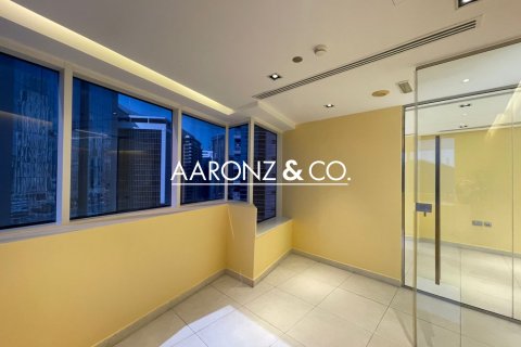 Birojs Business Bay, Dubaijā, AAE 95 m2 Nr. 679393 - attēls 3