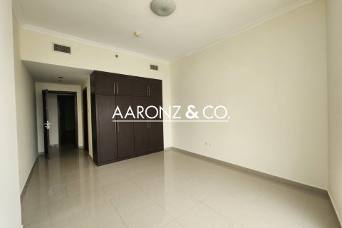 Apartman u Arjan, Dubai, UAE 3 spavaćih soba, 187 m2 Br. 679394 - fotografija 14