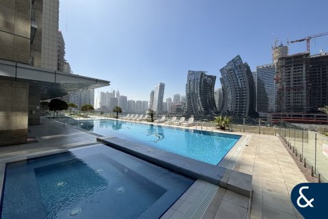 Apartman u gradu Business Bay, Dubai, UAE 1 spavaća soba, 81 m2 Br. 698155 - Slika 8