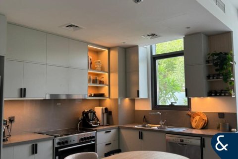 Villa in Arabian Ranches 3, Dubai, UAE 3 bedrooms, 145 sq.m. № 698153 - photo 2