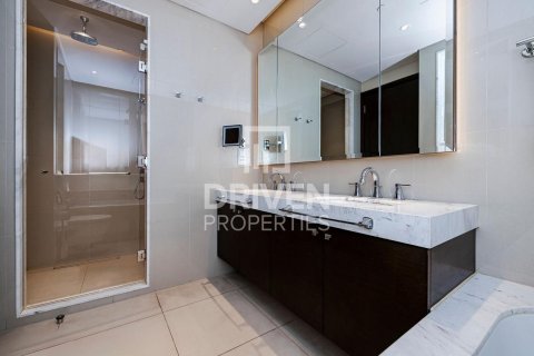 Müüa korter asukohaga Downtown Dubai (Downtown Burj Dubai), Dubai, AÜE: 2 magamistoaga, 134.8 m² Nr 755658 - pilt 11