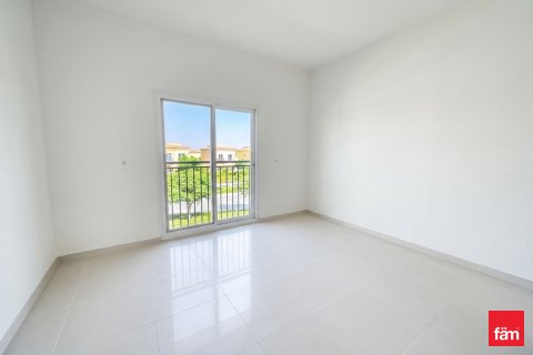 Vilă de închiriat în Dubai, EAU 3 dormitoare, 160.6 mp.  №713106 - poză 2