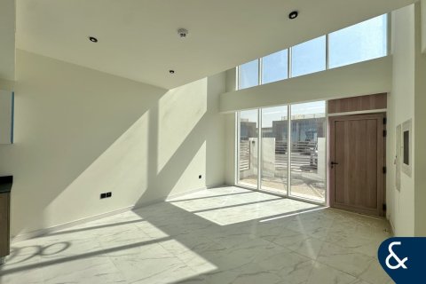 Casa urbana para arrendamento em Dubai Land, Dubai, EAU 3 quartos, 142 m2 № 671350 - foto 4