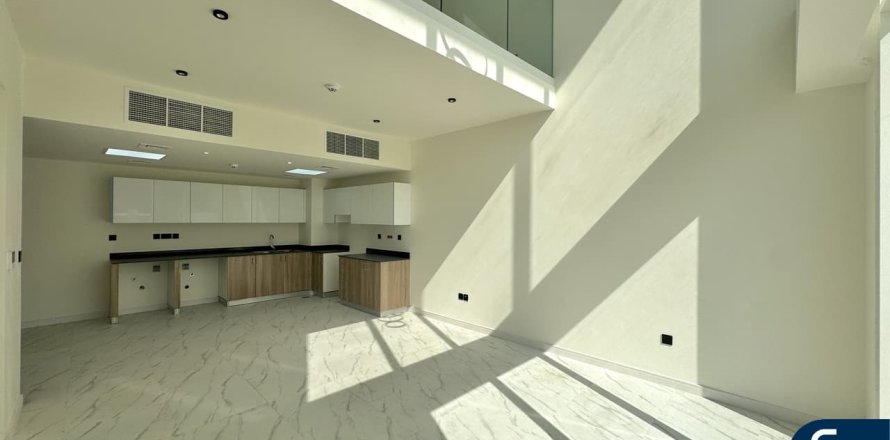 Casa urbana em Dubai Land, Dubai, EAU 3 quartos, 142 m2 № 671350