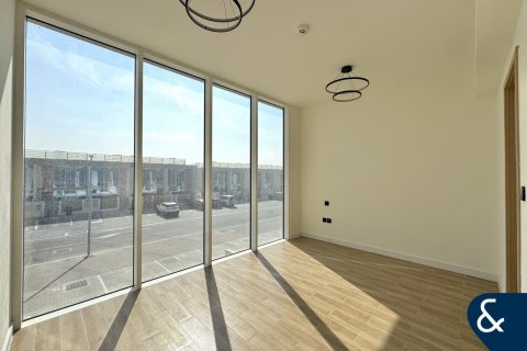 Casa urbana para arrendamento em Dubai Land, Dubai, EAU 3 quartos, 142 m2 № 671350 - foto 12