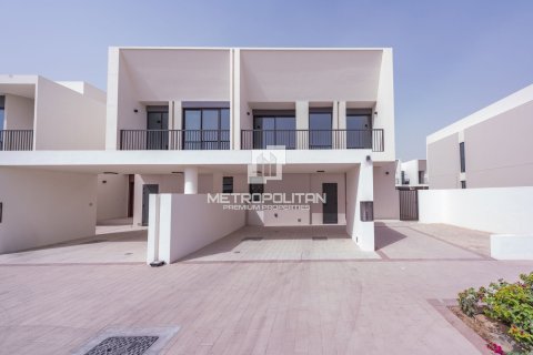 Kuća u nizu u Town Square, Dubai, UAE 4 spavaćih soba, 262 m2 Br. 664718 - fotografija 1