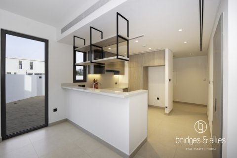 Dubai, BAE’de kiralık вилла 4 yatak odası, 221.7 m² No 669222 - fotoğraf 3