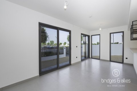 Dubai, BAE’de kiralık вилла 4 yatak odası, 221.7 m² No 669222 - fotoğraf 2