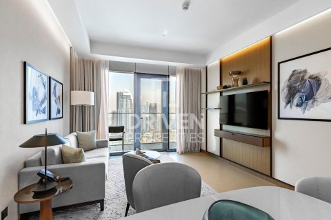 Appartement te koop in Downtown Dubai (Downtown Burj Dubai), Dubai, VAE 2 slaapkamers, 113.99 vr.m., nr 755646 - foto 2