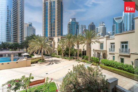 Dubai Marina, UAE의 임대용 아파트 침실 3개, 216.1제곱미터 번호 764030 - 사진 22