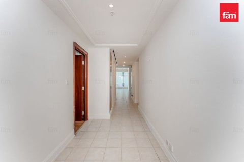Dubai Marina, UAE의 임대용 아파트 침실 3개, 216.1제곱미터 번호 764030 - 사진 16