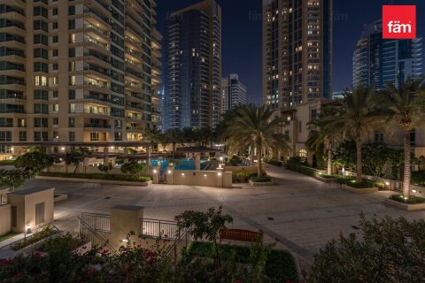 Dubai Marina, UAE의 임대용 아파트 침실 3개, 216.1제곱미터 번호 764030 - 사진 27