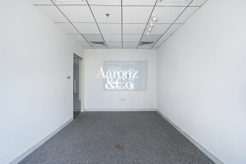 Üürile anda kontor asukohaga Business Bay, Dubai, AÜE: 112 m² Nr 719358 - pilt 9