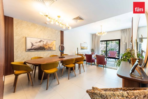 Vila di Dubai, UEA 3 kamar tidur, 157.5 m2 nomor 719401 - foto 3