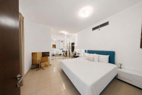 Apartment in Jumeirah Beach Residence, Dubai, UAE 2 bedrooms, 151.9 sq.m. № 765571 - photo 12