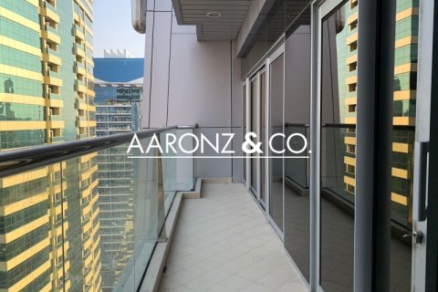 Apartament na sprzedaż w Jumeirah Lake Towers, Dubai, ZEA 2 sypialnie, 88.3 mkw., nr 670542 - zdjęcie 18