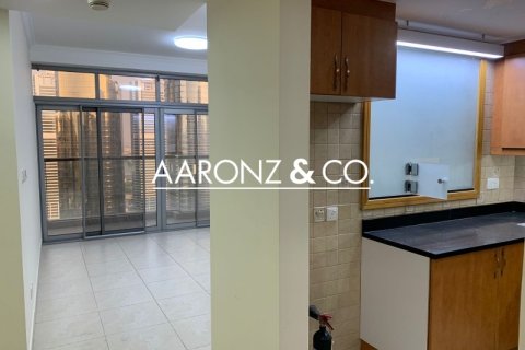 Apartament na sprzedaż w Jumeirah Lake Towers, Dubai, ZEA 2 sypialnie, 88.3 mkw., nr 670542 - zdjęcie 11