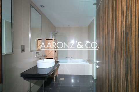 Byt v Jumeirah Lake Towers, Dubai, SAE 2 ložnice, 120.5 m² Č.: 670544 - fotografie 15