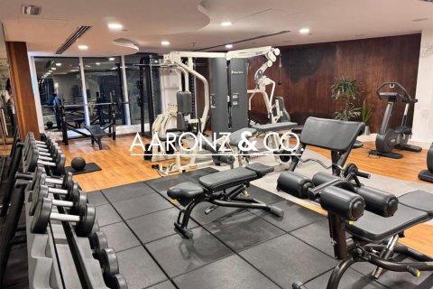 Apartamento en venta en Jumeirah Lake Towers, Dubai, EAU 2 dormitorios, 160 m2 № 670546 - foto 11