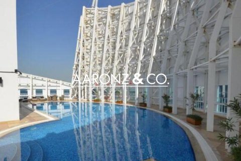 Apartamento en venta en Jumeirah Lake Towers, Dubai, EAU 2 dormitorios, 160 m2 № 670546 - foto 8