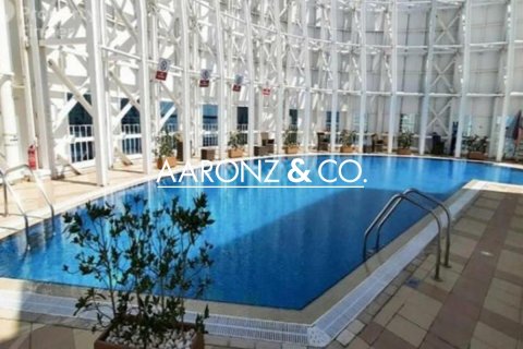 Apartamento en venta en Jumeirah Lake Towers, Dubai, EAU 2 dormitorios, 160 m2 № 670546 - foto 7