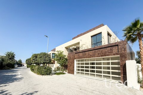 Villa en alquiler en Al Barari, Dubai, EAU 5 dormitorios, 1212.66 m2 № 758860 - foto 1