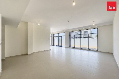 Villa à louer à Dubai, EAU 5 chambres, 445.7 m2 № 641743 - photo 1