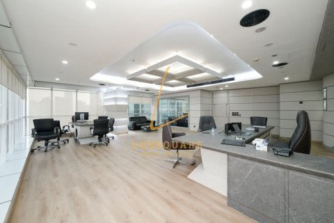 Kancelária v Jumeirah Lake Towers, Dubai, SAE 252 m2 č. 766649