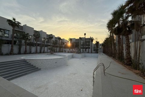 Villa til leie i Mohammed Bin Rashid City, Dubai, Emiratene 4 soverom, 326.9 kvm Nr. 687500 - Foto 15