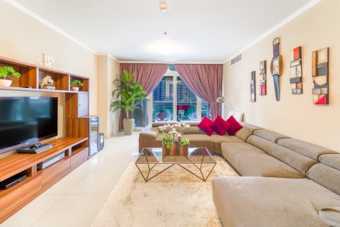 Lägenhet till försäljning i Jumeirah Islands, Dubai, UAE 2 sovrum, 179 kvm Nr. 707795 - fotografi 4