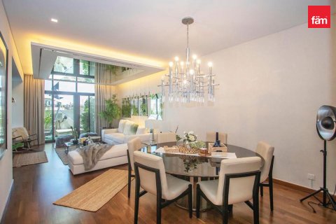 Villa en venta en Dubai, EAU 4 dormitorios, 388.4 m2 № 763250 - foto 3