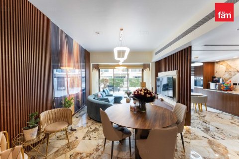 Rumah bandar di Dubai, UAE 3 bilik tidur, 164.4 meter persegi № 668993 - foto 1