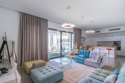 Huoneisto Jumeirah, Dubai, Arabiemiraatit 3 makuuhuonetta, 210 m2 № 654493 - kuva 13