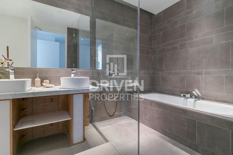 Huoneisto Jumeirah, Dubai, Arabiemiraatit 3 makuuhuonetta, 210 m2 № 654493 - kuva 4