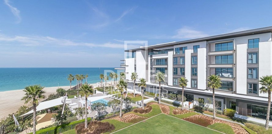 Huoneisto Jumeirah, Dubai, Arabiemiraatit 3 makuuhuonetta, 210 m2 № 654493