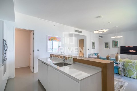 Huoneisto Jumeirah, Dubai, Arabiemiraatit 3 makuuhuonetta, 210 m2 № 654493 - kuva 7