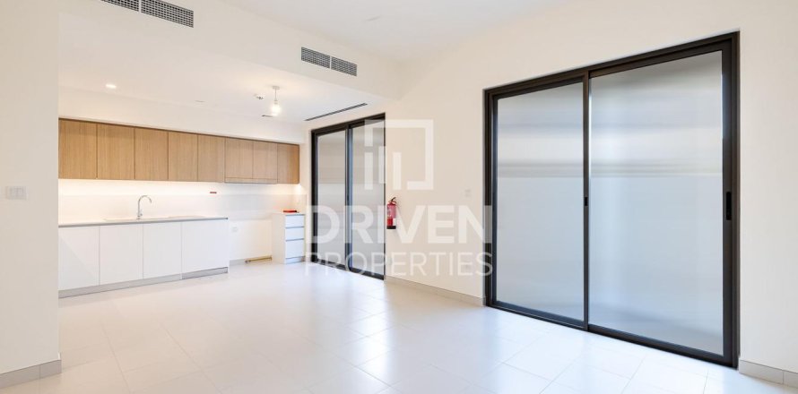Dubai South (Dubai World Central), Dubai, BAE’de sıra ev 4 yatak odası, 250.28 m&sup2; No 745408