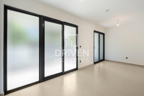 Townhouse til leje i Tilal Al Ghaf, Dubai, UAE 3 soveværelser, 141.12 kvm № 746059 - foto 2